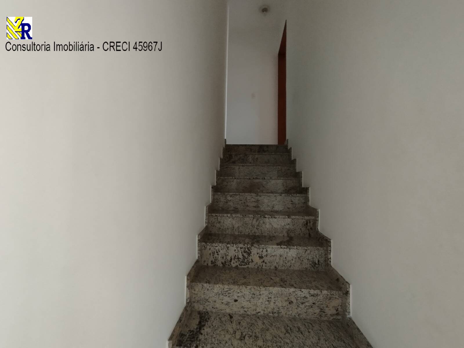 Sobrado à venda com 3 quartos, 200m² - Foto 11